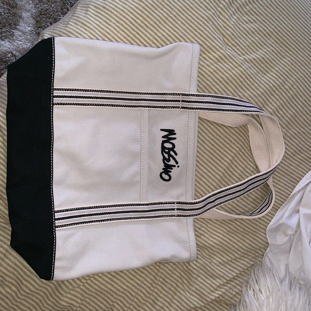 Mossimo Exclusive Tote